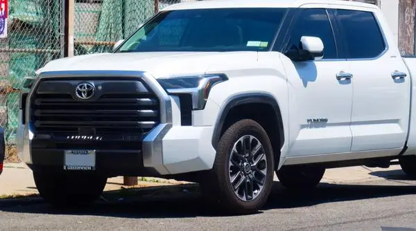 Toyota Tundra III CrewMax Standard Bed-6