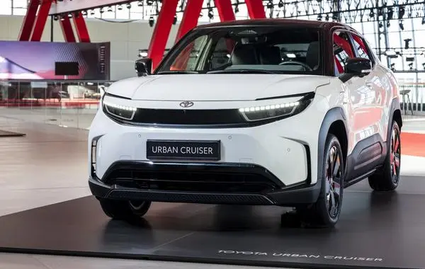 Toyota Urban Cruiser III-3