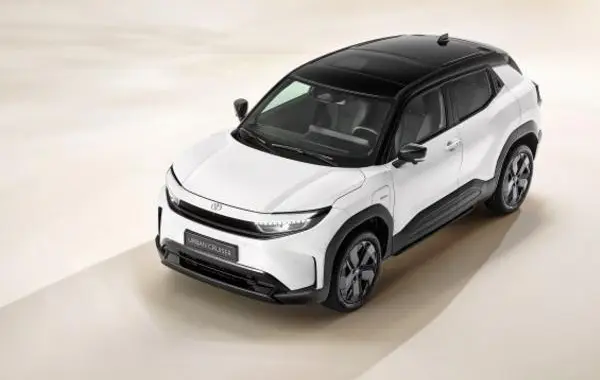 Toyota Urban Cruiser III-6
