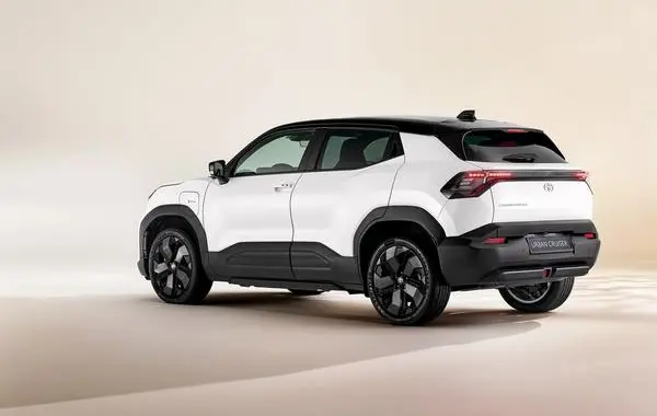Toyota Urban Cruiser III-5
