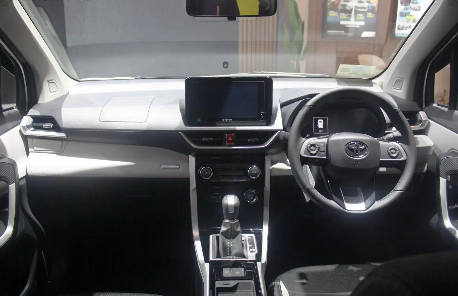 Toyota Veloz-1