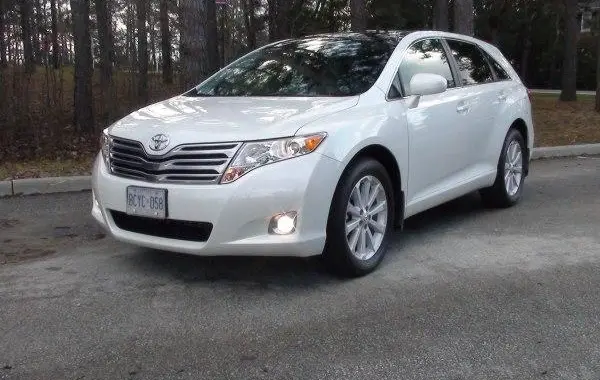 Toyota Venza I (AV10)