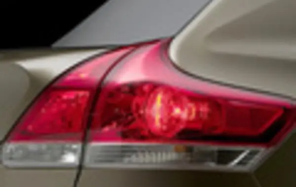 Toyota Venza I (AV10)-8