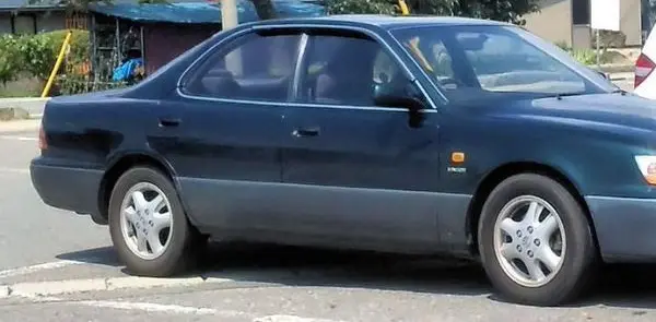 Toyota Windom (V10)