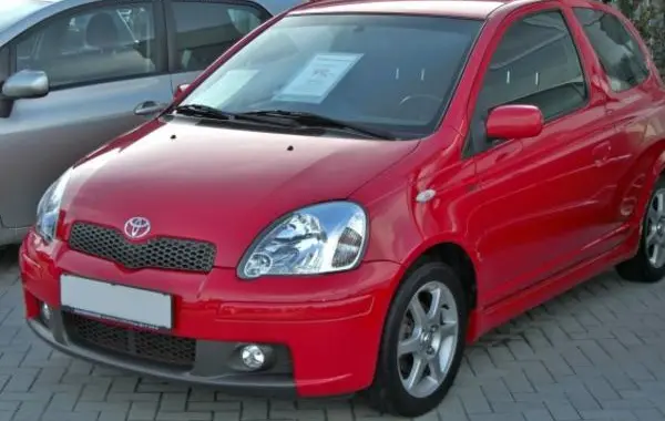 Toyota Yaris I (facelift 2003) 3-door