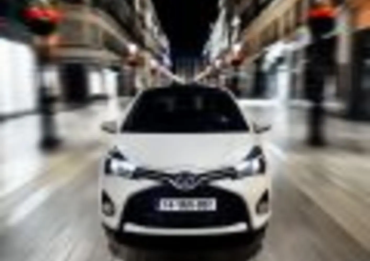 Toyota Yaris III (facelift 2014)-8