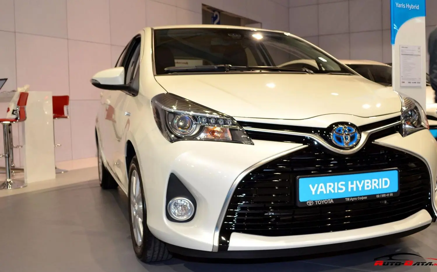 Toyota Yaris III (facelift 2014)-6