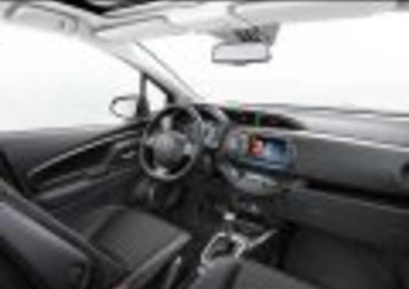 Toyota Yaris III (facelift 2014)-7