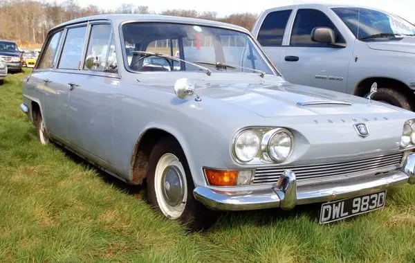 Triumph 2.5 PI MK I Estate