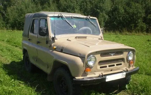 UAZ 31512