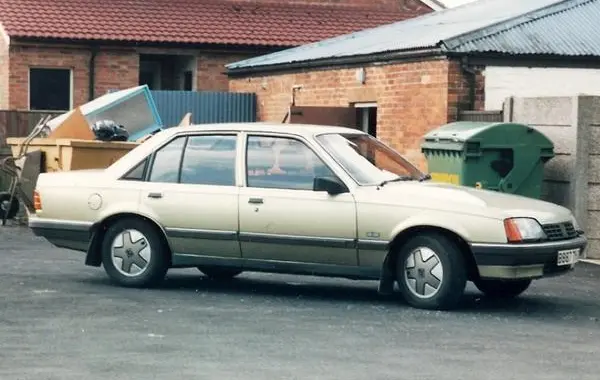 Vauxhall Carlton Mk II-0