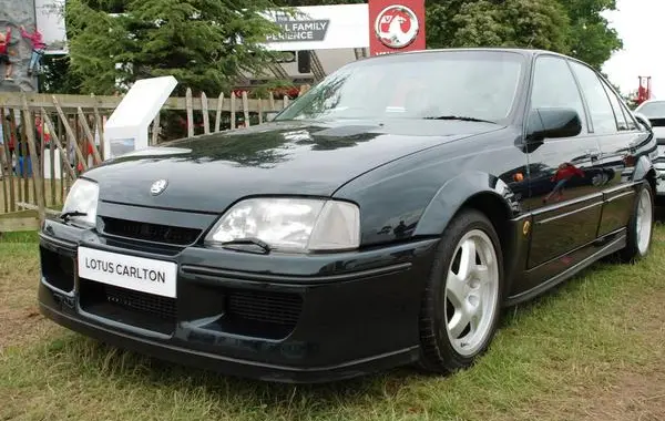 Vauxhall Carlton Mk III-1
