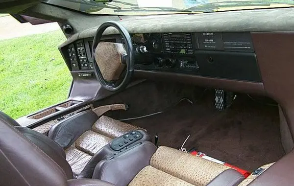 Vector W8 Twin Turbo-3