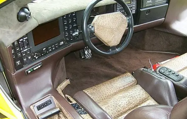 Vector W8 Twin Turbo-2