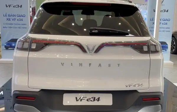 VinFast VF e34-1