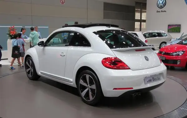 Volkswagen Beetle (A5)-1