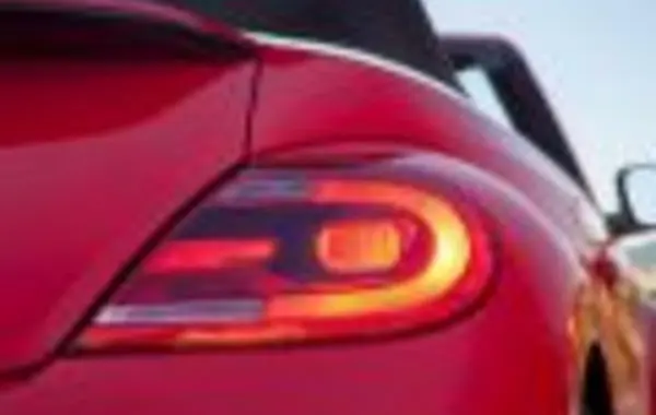 Volkswagen Beetle Convertible (A5)-1