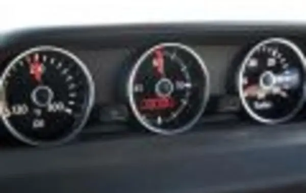 Volkswagen Beetle Convertible (A5)-7