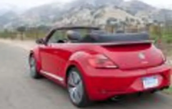 Volkswagen Beetle Convertible (A5)-4
