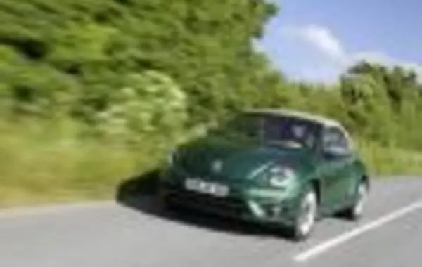 Volkswagen Beetle Convertible (A5, facelift 2016)-3