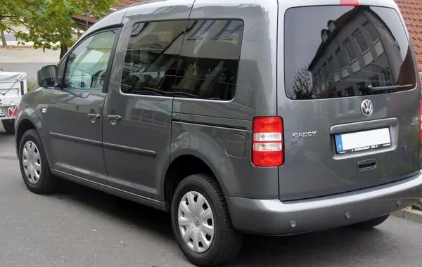 Volkswagen Caddy III (facelift 2010)-0