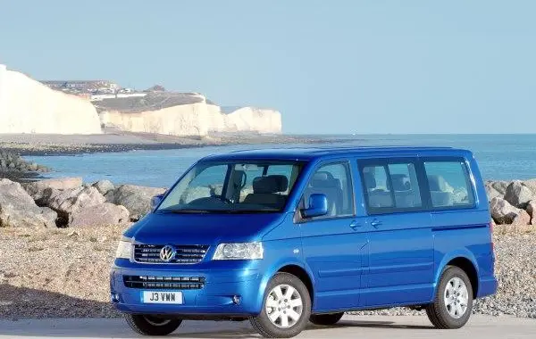 Volkswagen Caravelle (T5)