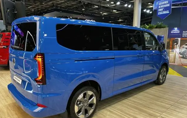 Volkswagen Caravelle (T7) Long-4