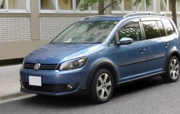 Volkswagen Cross Touran I (facelift 2010)