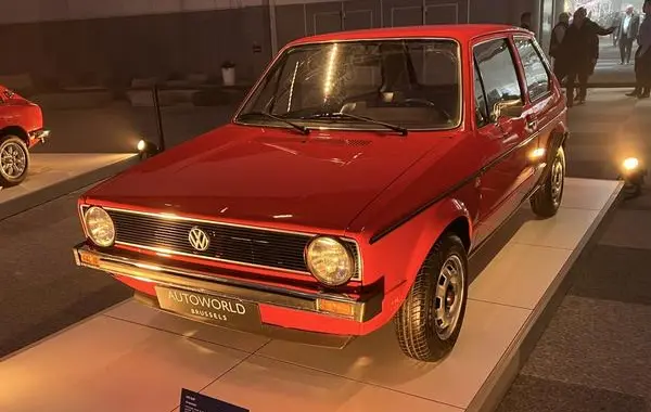 Volkswagen Golf I (3-door)-0