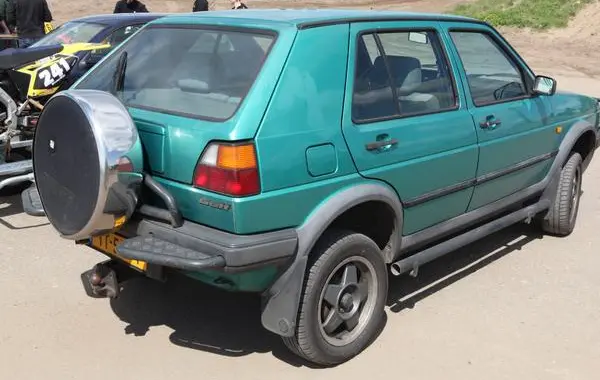 Volkswagen Golf II Country-5