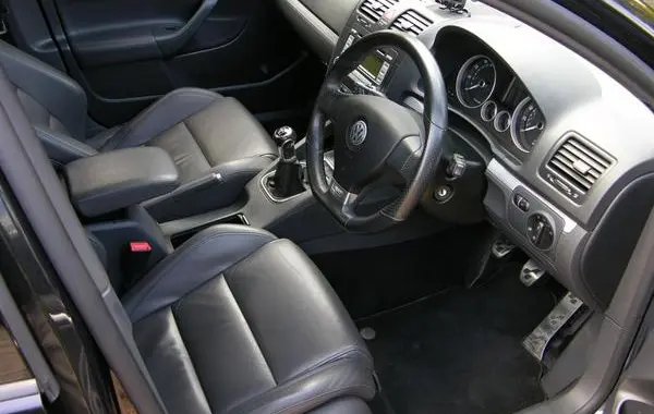 Volkswagen Golf V (5-door)-11