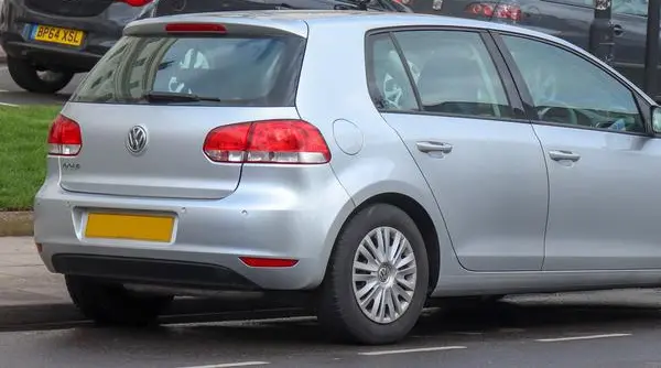 Volkswagen Golf VI (5-door)-0