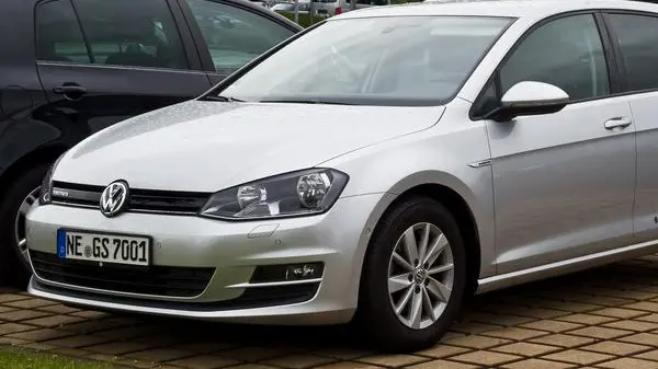 Volkswagen Golf VII (5-door)-8