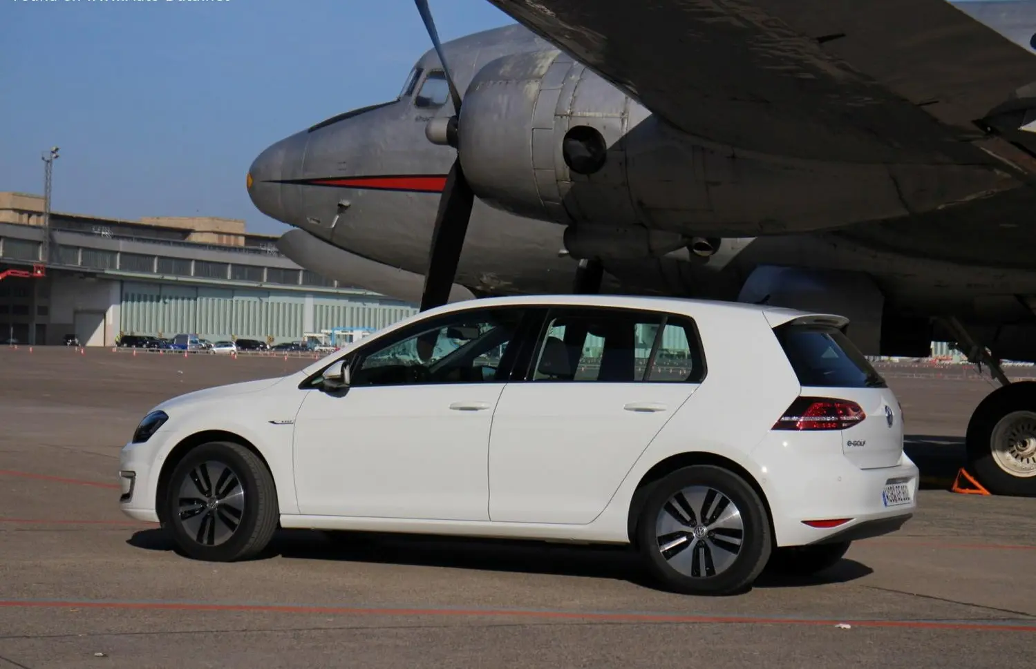 Volkswagen Golf VII (5-door)-7
