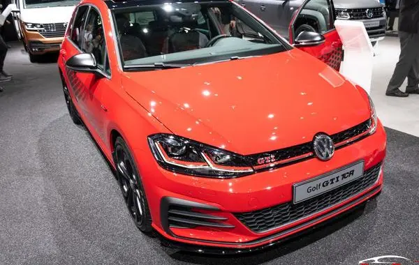 Volkswagen Golf VII (5-door, facelift 2017)-7