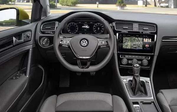 Volkswagen Golf VII (5-door, facelift 2017)-1
