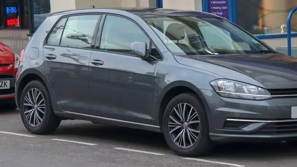 Volkswagen Golf VII (5-door, facelift 2017)-6