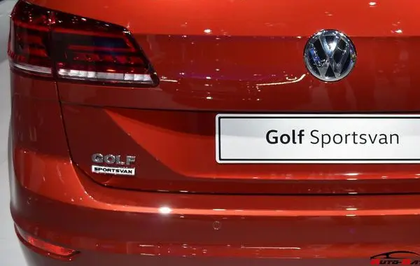 Volkswagen Golf VII Sportsvan (facelift 2017)-3