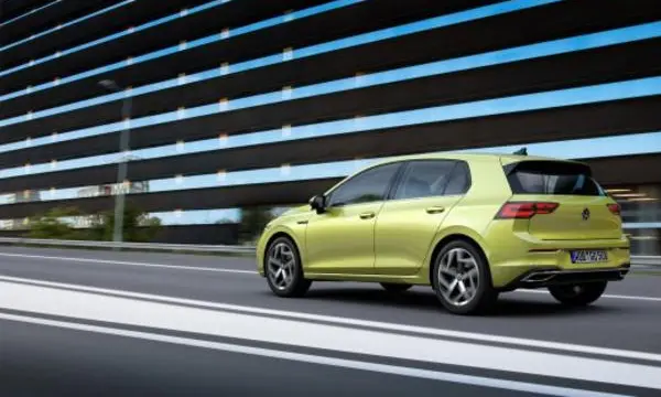 Volkswagen Golf VIII-6
