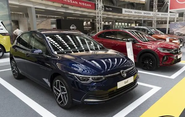 Volkswagen Golf VIII-8