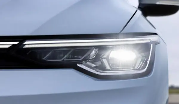 Volkswagen Golf VIII Variant (facelift 2024)-10