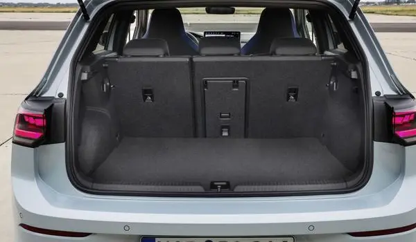 Volkswagen Golf VIII (facelift 2024)-10