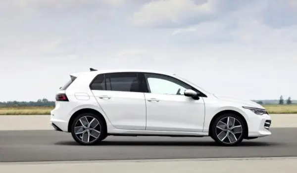 Volkswagen Golf VIII (facelift 2024)-2