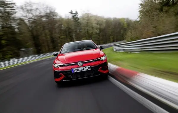 Volkswagen Golf VIII (facelift 2024)-6