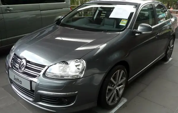 Volkswagen Jetta V-1