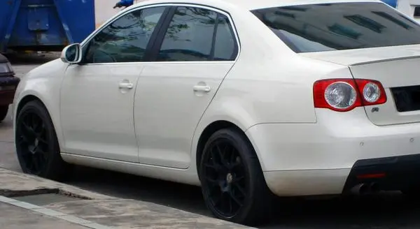 Volkswagen Jetta V-4