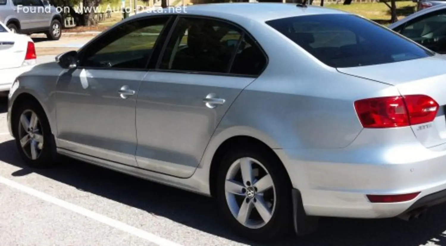 Volkswagen Jetta VI-5