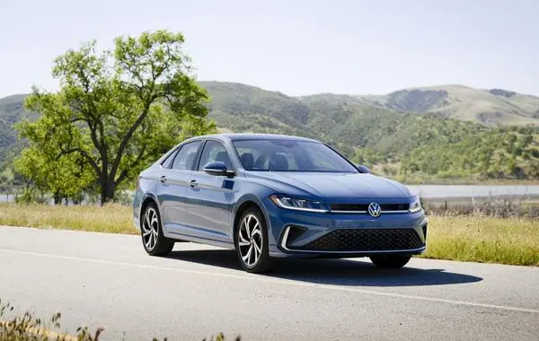 Volkswagen Jetta VII (facelift 2024)-0