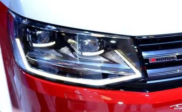 Volkswagen Multivan (T6)-3