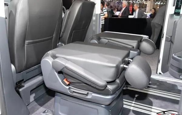 Volkswagen Multivan (T6.1, facelift 2019)-4